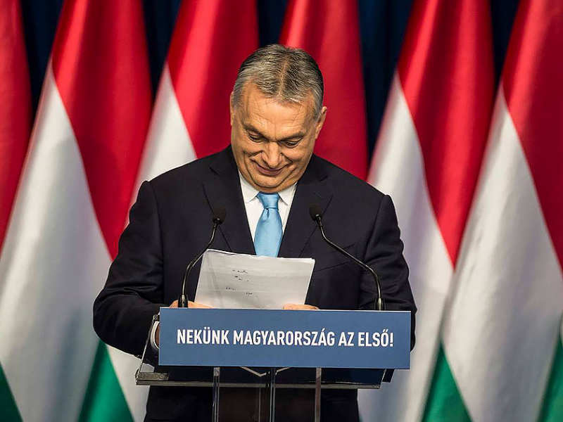 Pofátlan fizetést kapnak Orbán csicskái a veszélyhelyzetben is